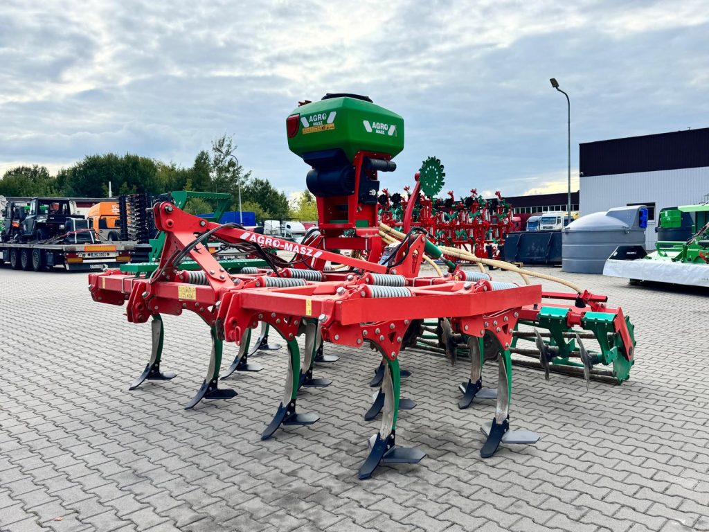 Runner 35 noraginis skutikas su SP230 sėjamąja (naudotas)