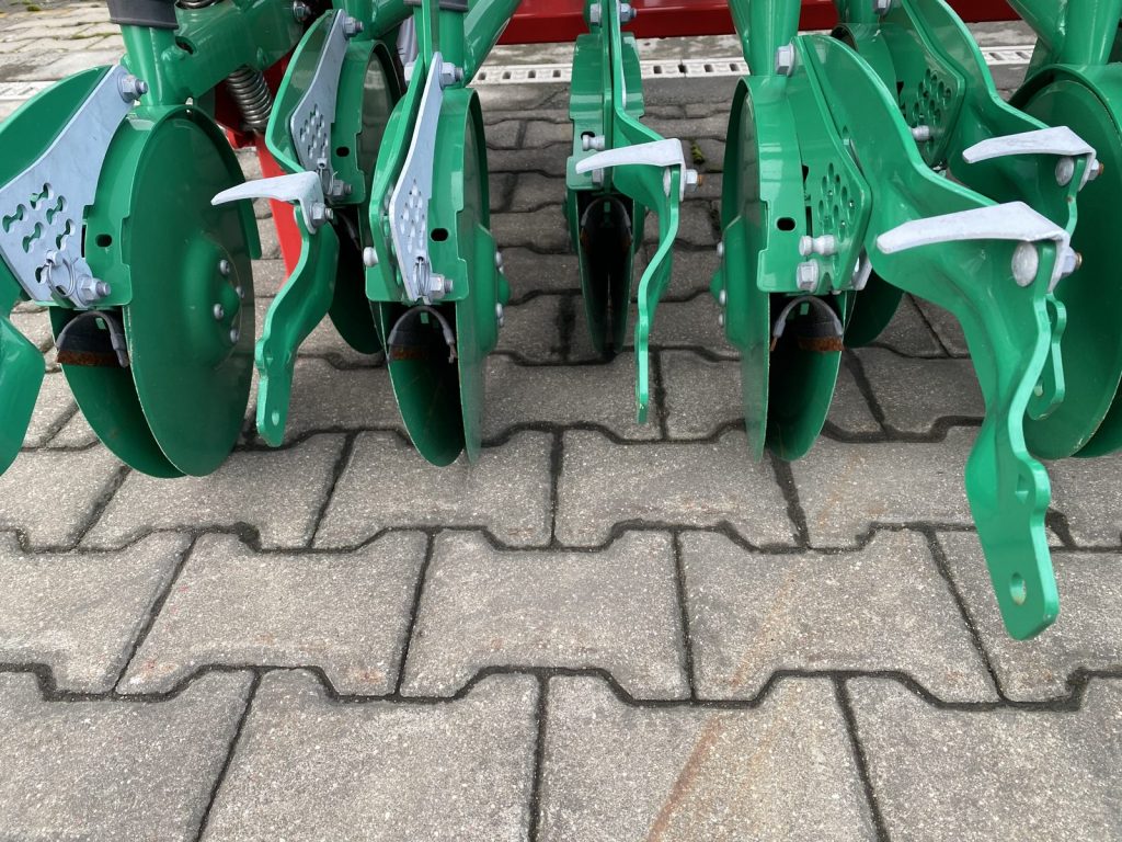 SR301 mechaninė sėjamoji (dvigubi diskai)
